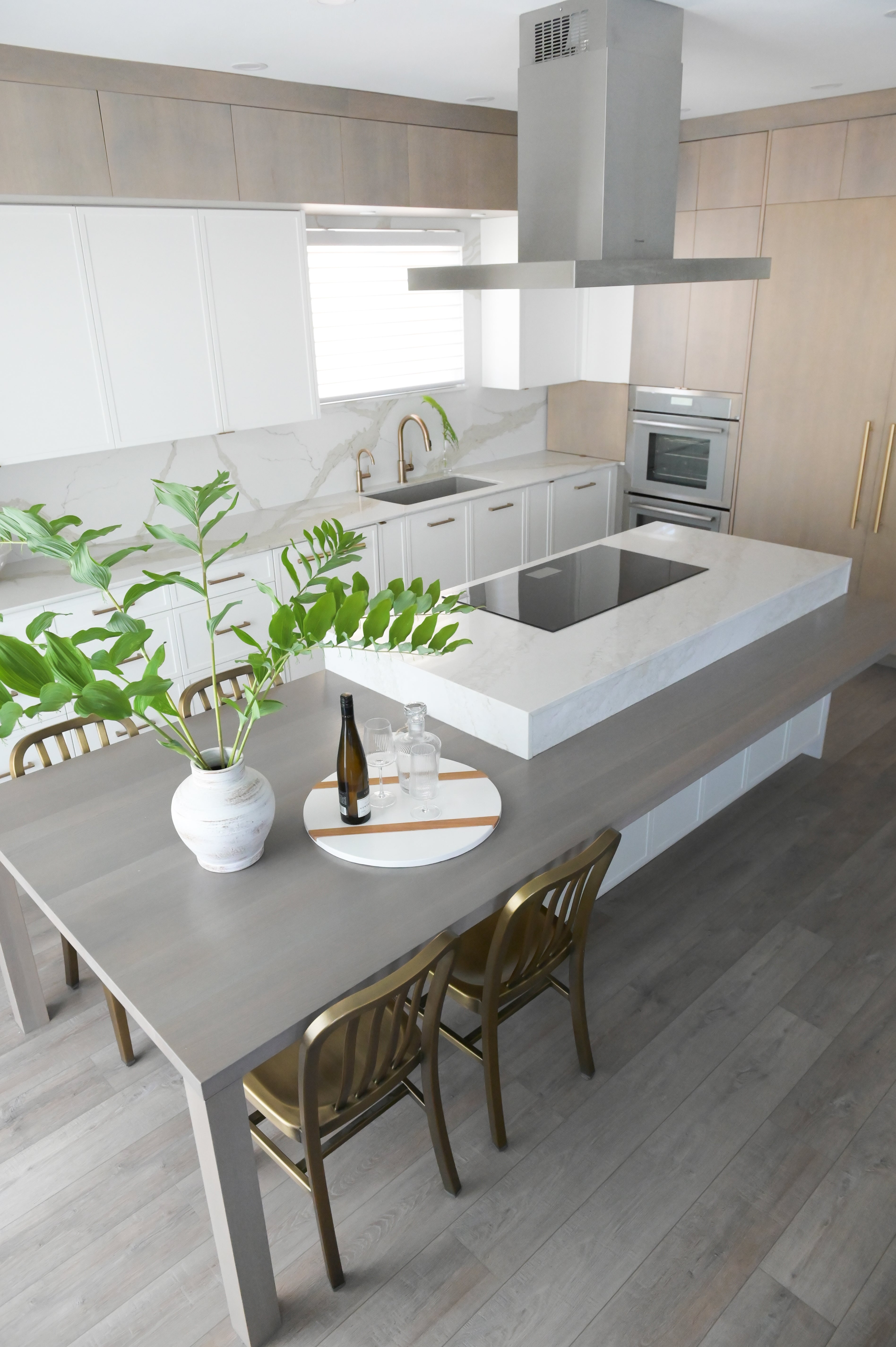 2023 - WHITE OAK (STEVESTON)