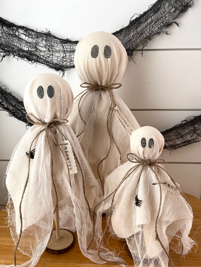 Rustic Primitive Halloween Ghost - Small
