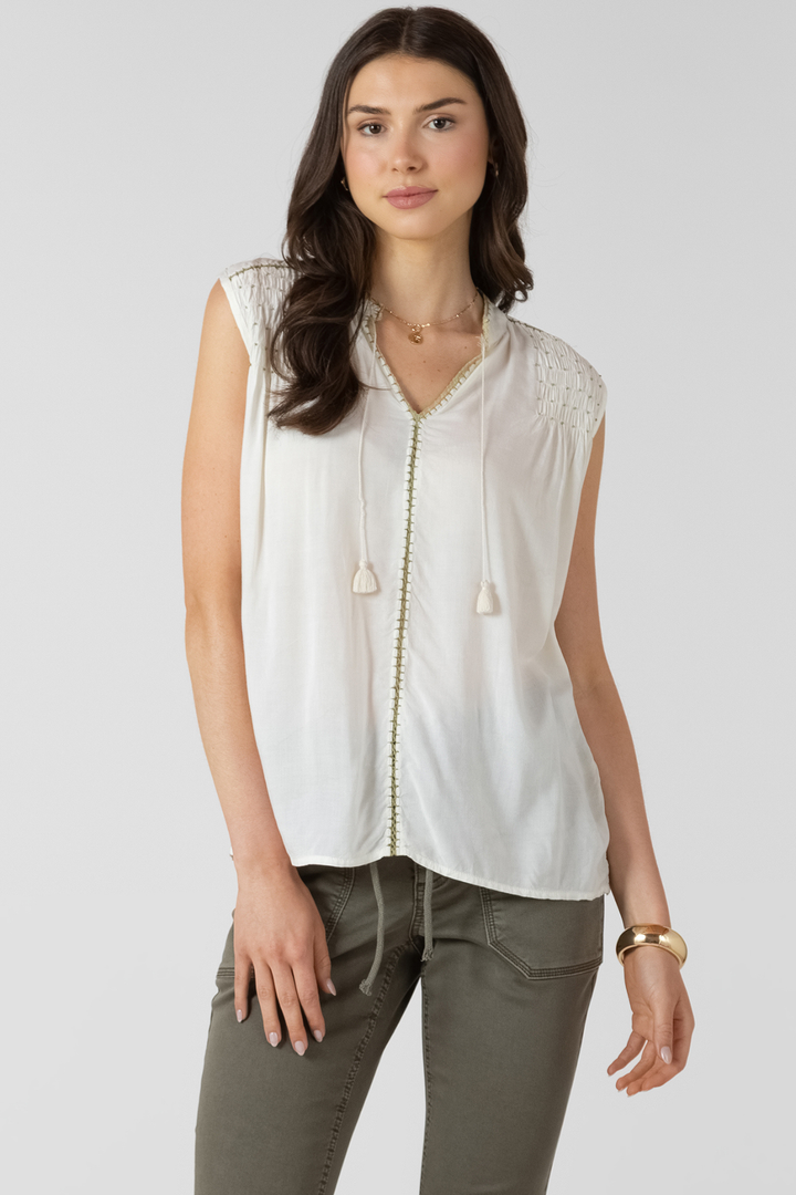 Dex Contrast Trim Sleeveless Blouse - Ecru &amp; Pistachio